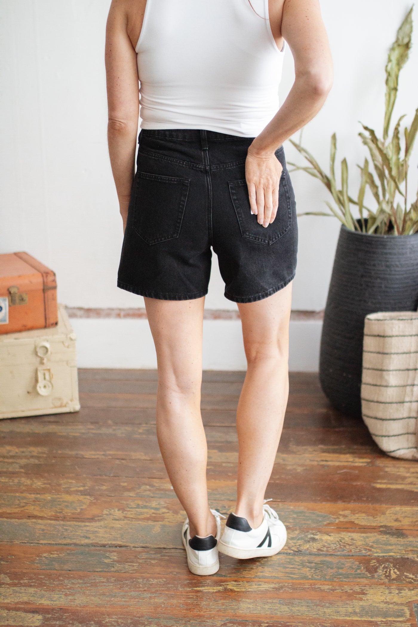 Vervet | Super High Rise Mom Shorts