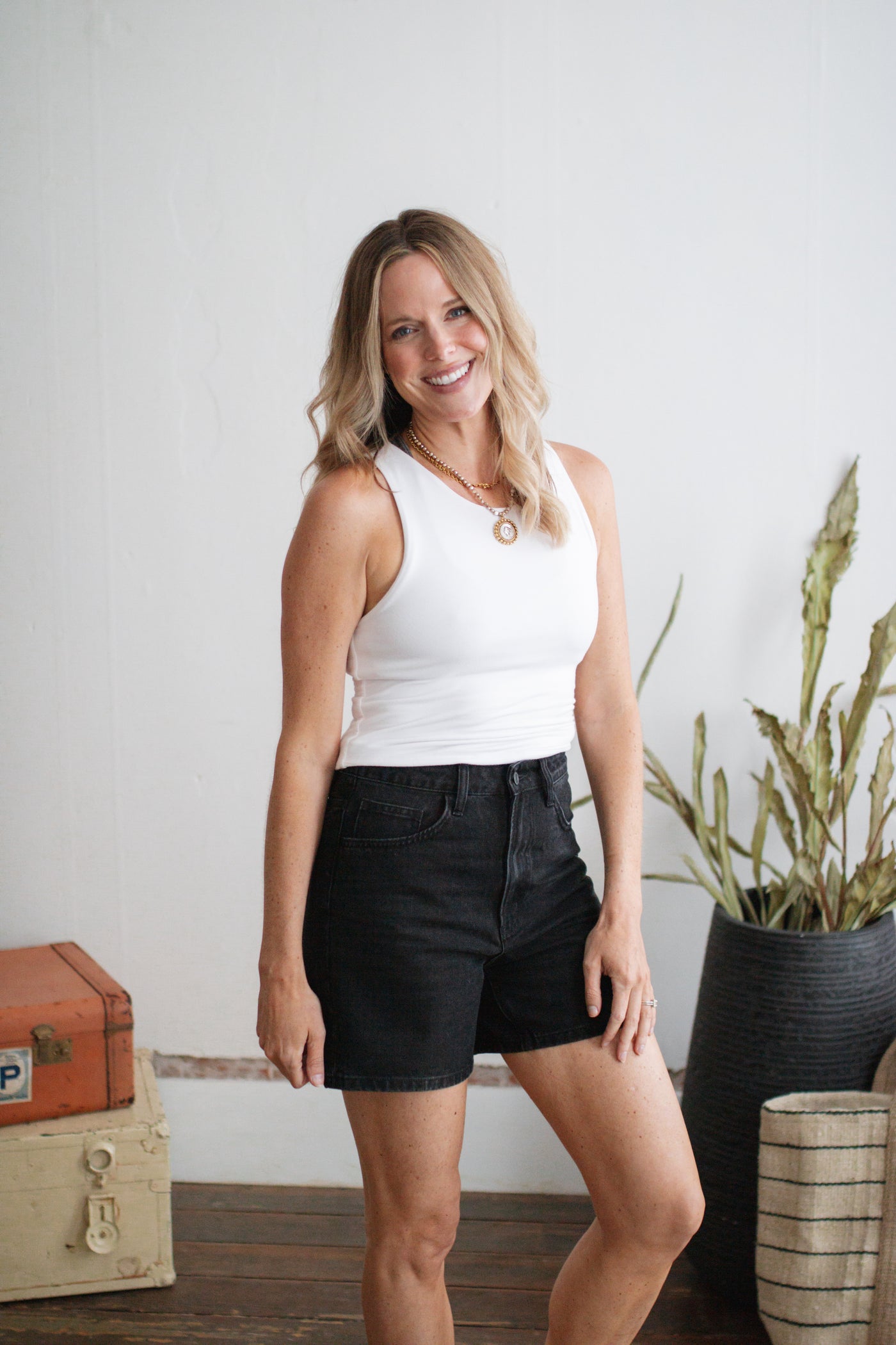 Vervet | Super High Rise Mom Shorts