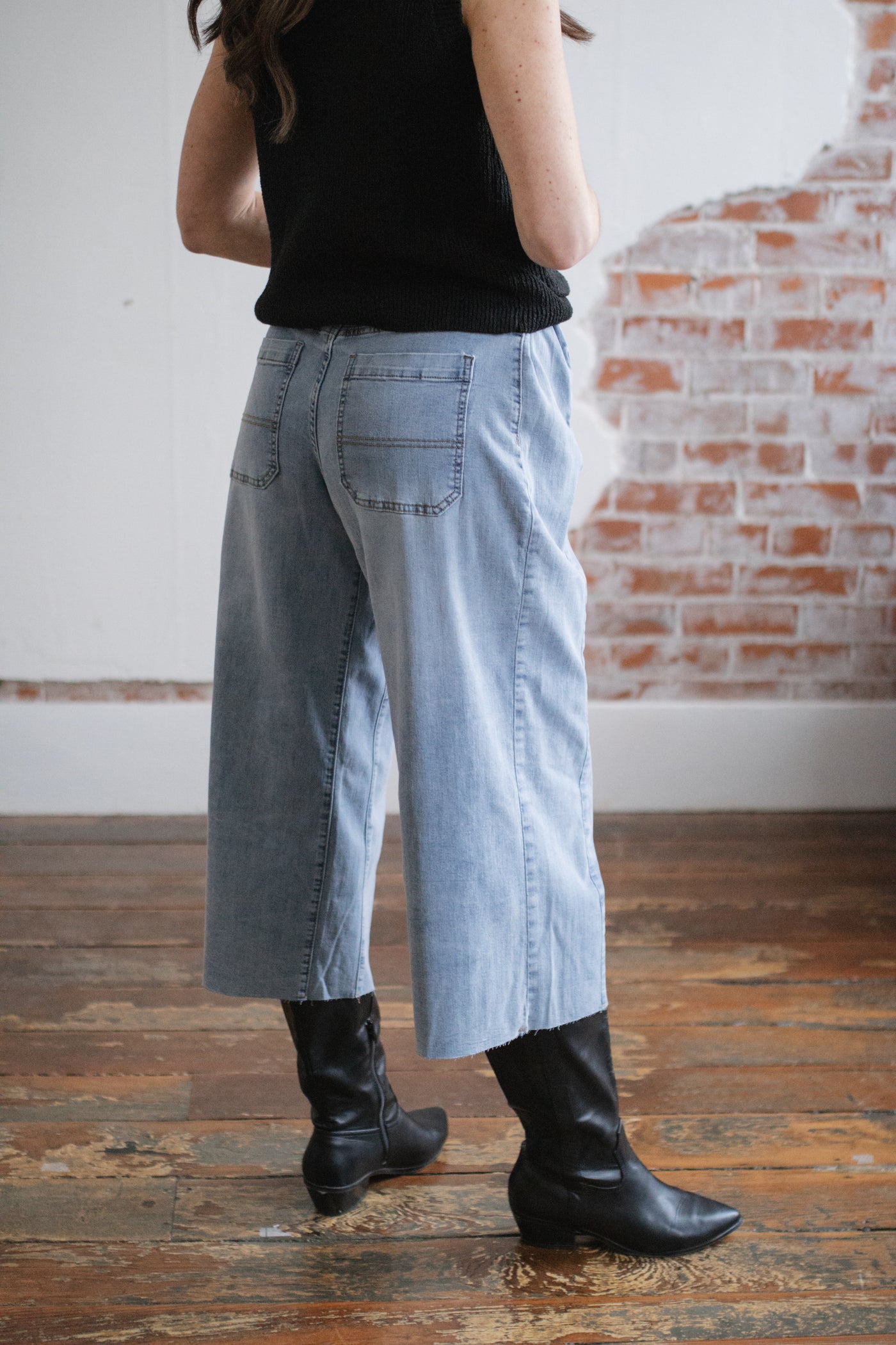 Janie Cropped Denim Pants