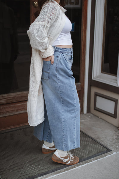 Janie Cropped Denim Pants