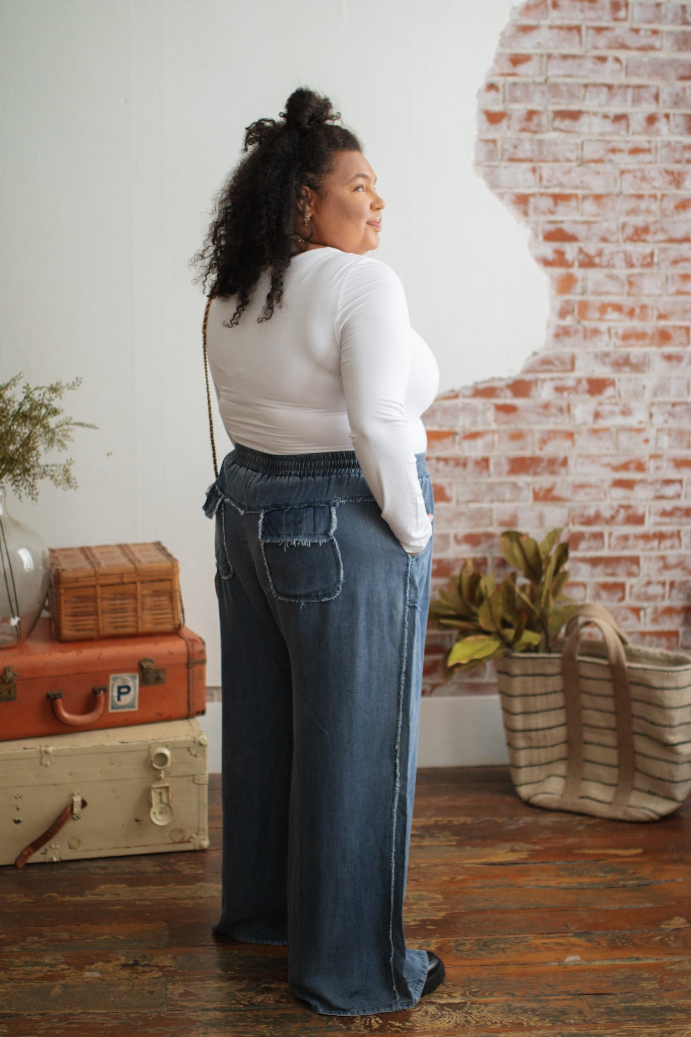 Lyns Wide Leg Drawstring Pants