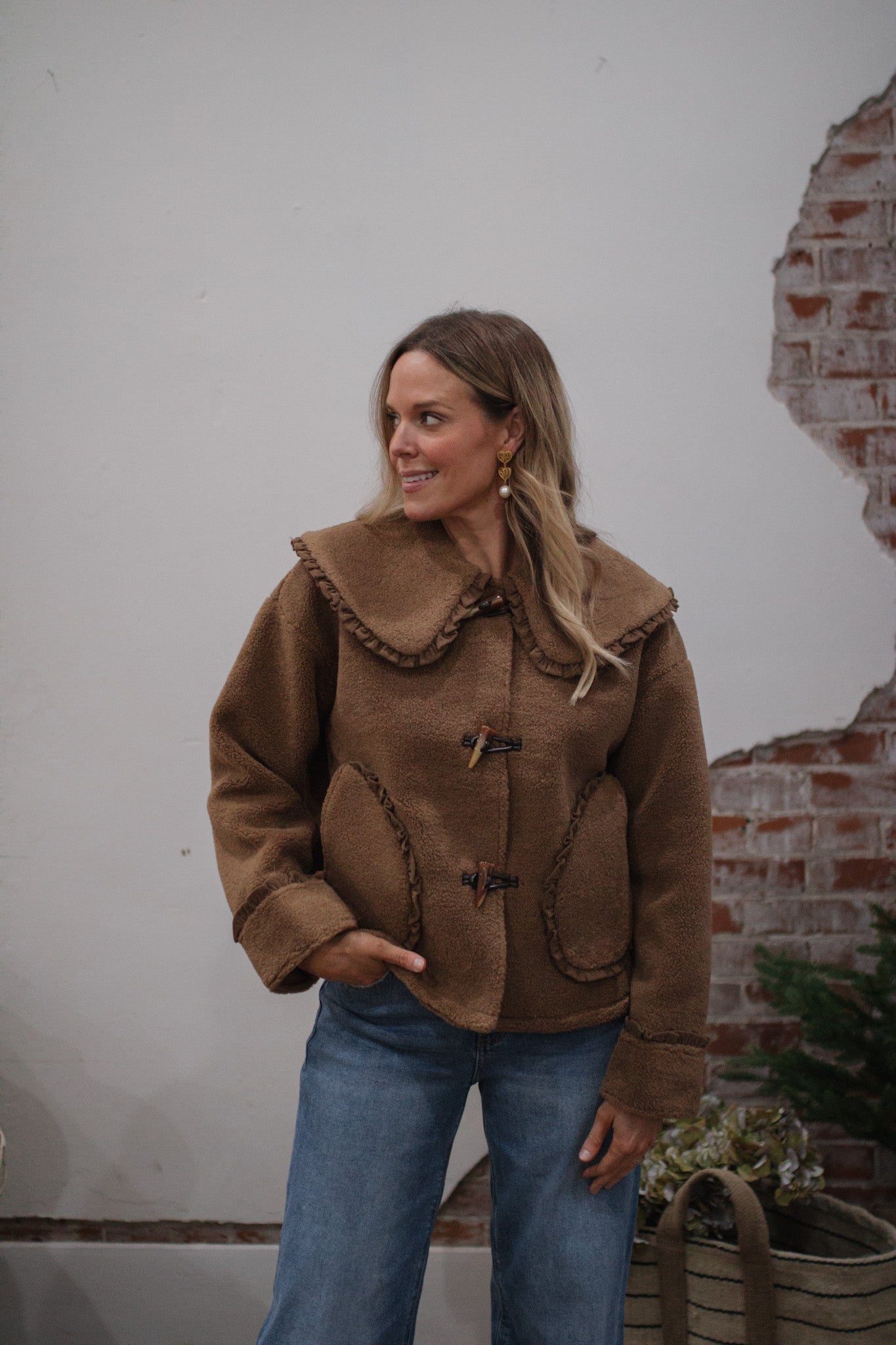 Sydney Peter Pan Collar Sherpa Jacket