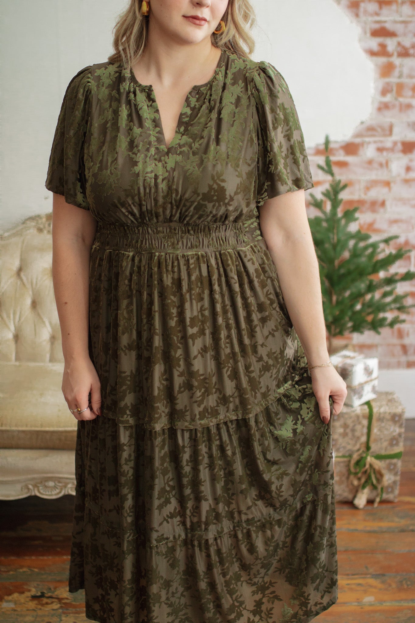 Nadine Vintage Floral Velvet Midi Dress