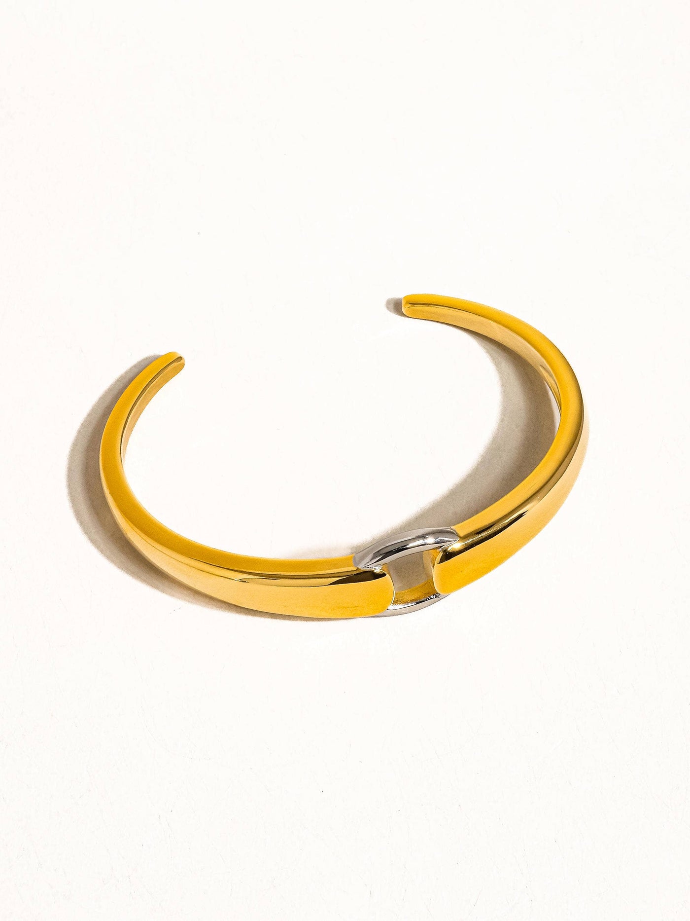 Freddy 18K Non-Tarnish Modern Hoop Bangle