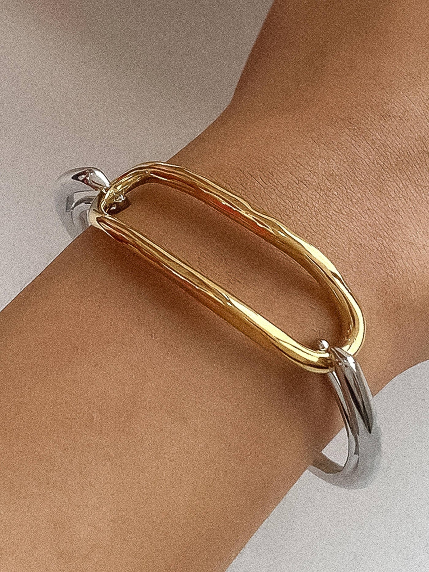 Lilith 18K Non-Tarnish Hoop Bracelet